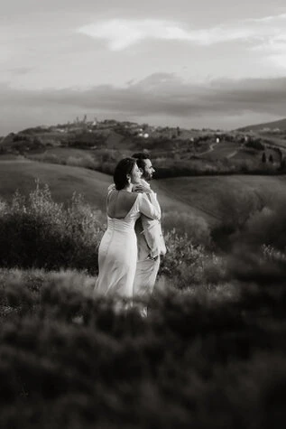 Elopement Photographer in Tuscany