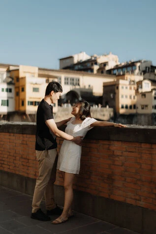 Engagement photo session in Florence
