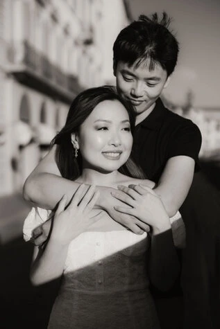 Engagement photo session in Florence