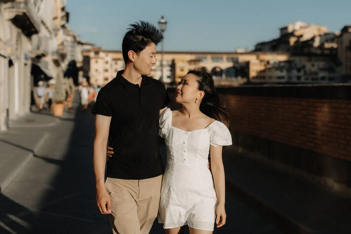Engagement photo session in Florence