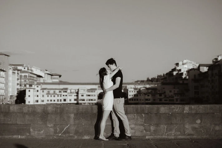 Engagement photo session in Florence