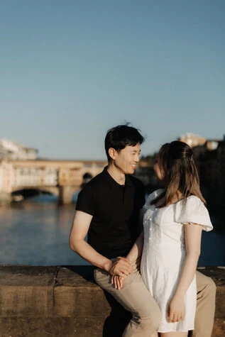 Engagement photo session in Florence