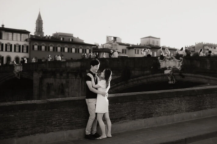 Engagement photo session in Florence