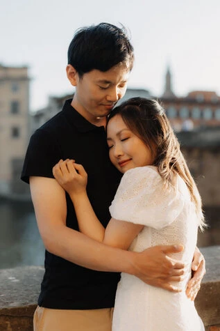Engagement photo session in Florence