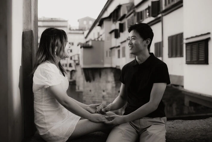 Engagement photo session in Florence