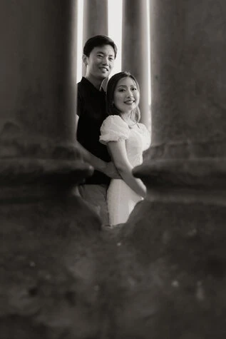 Engagement photo session in Florence